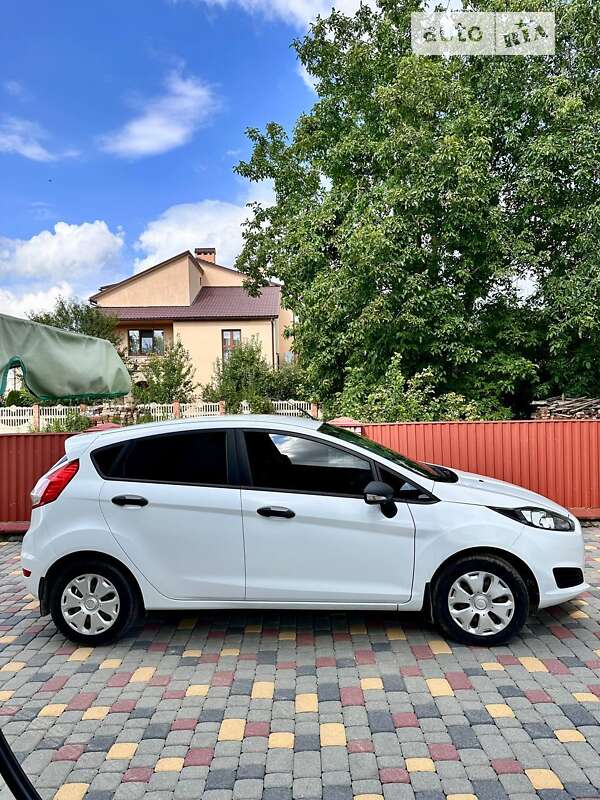2013 ford fiesta