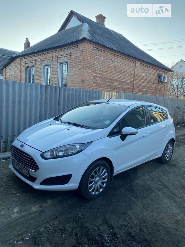 2013 ford fiesta