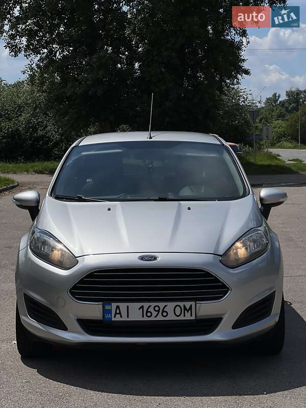 2013 ford fiesta