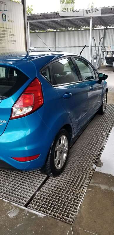 2014 ford fiesta