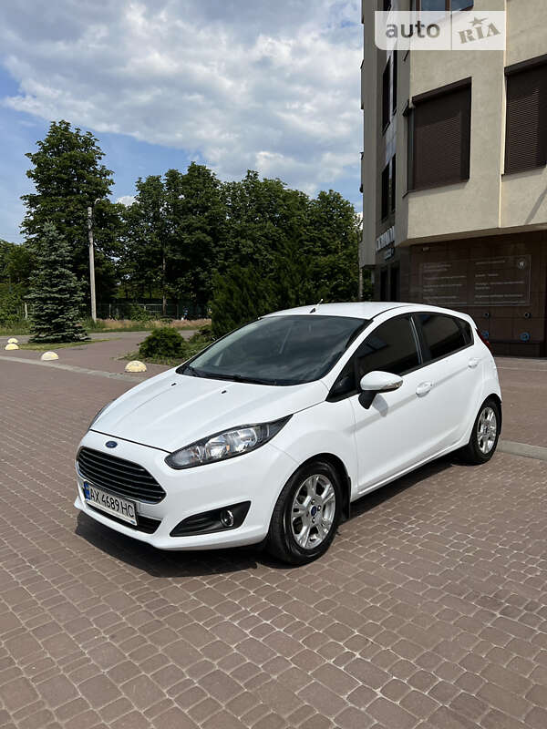 2014 ford fiesta