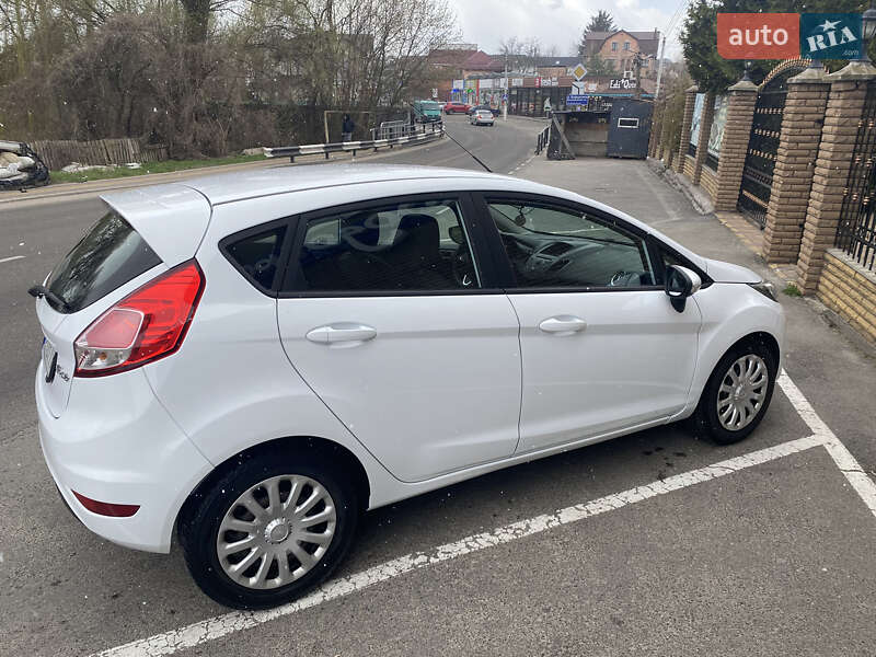 2014 ford fiesta