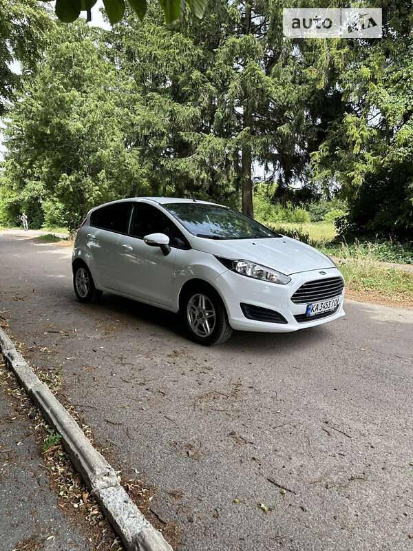 2014 ford fiesta