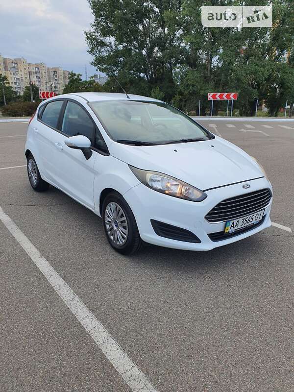 2014 ford fiesta