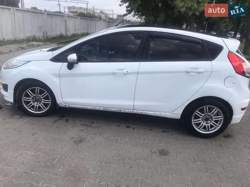 2014 ford fiesta