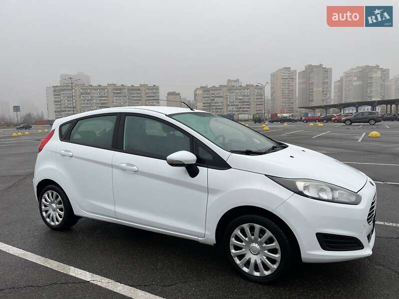 2015 ford fiesta