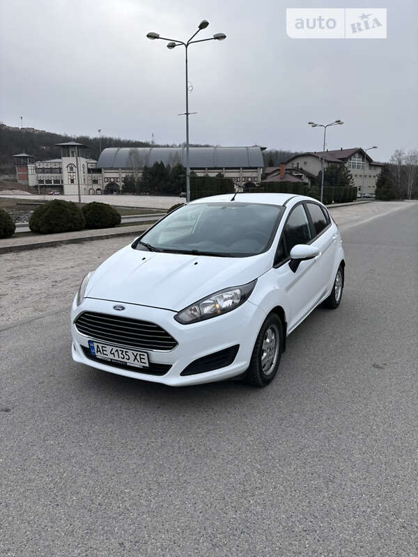 2015 ford fiesta