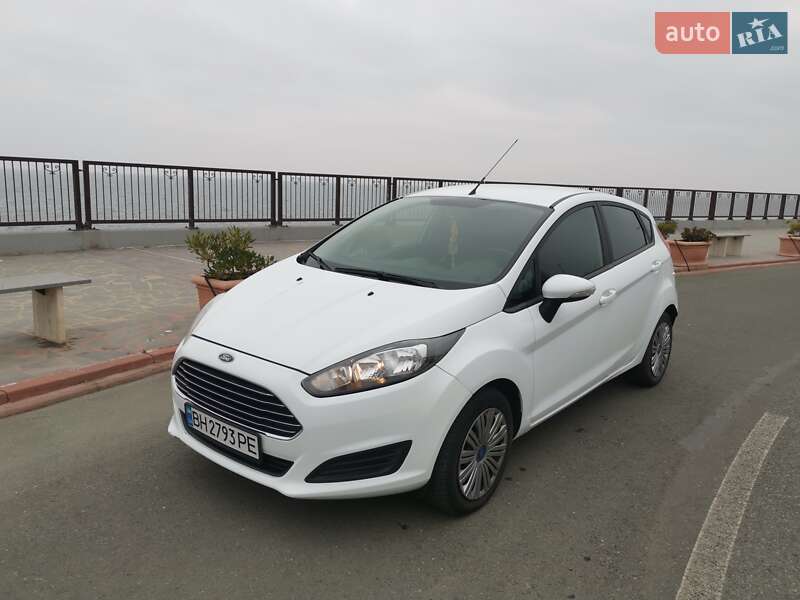2015 ford fiesta