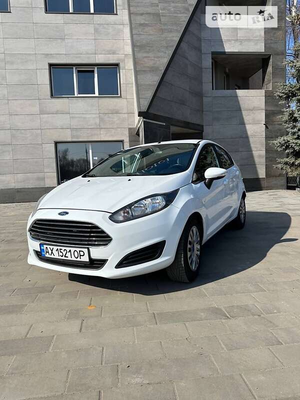2015 ford fiesta