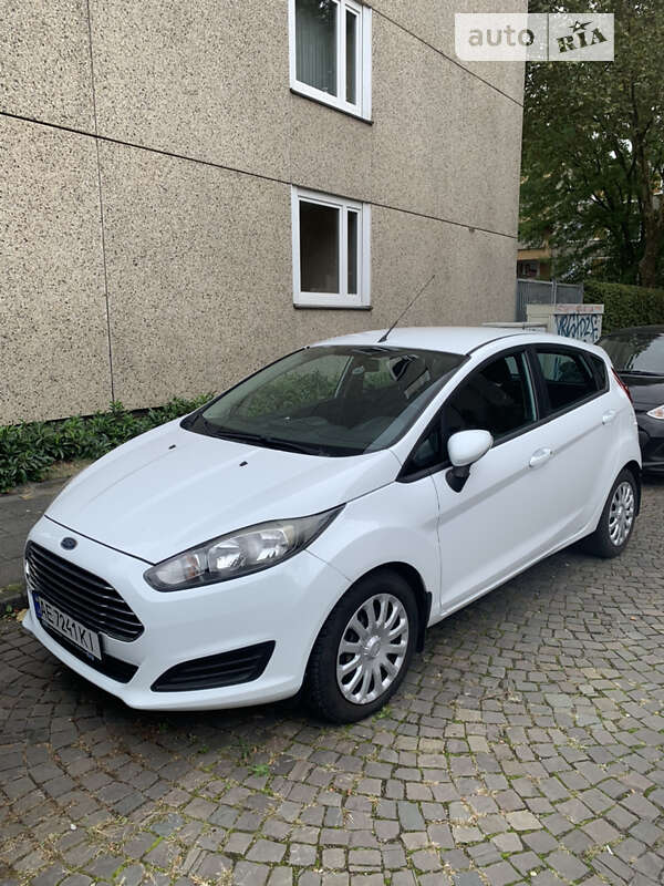 2015 ford fiesta