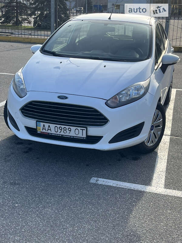 2015 ford fiesta