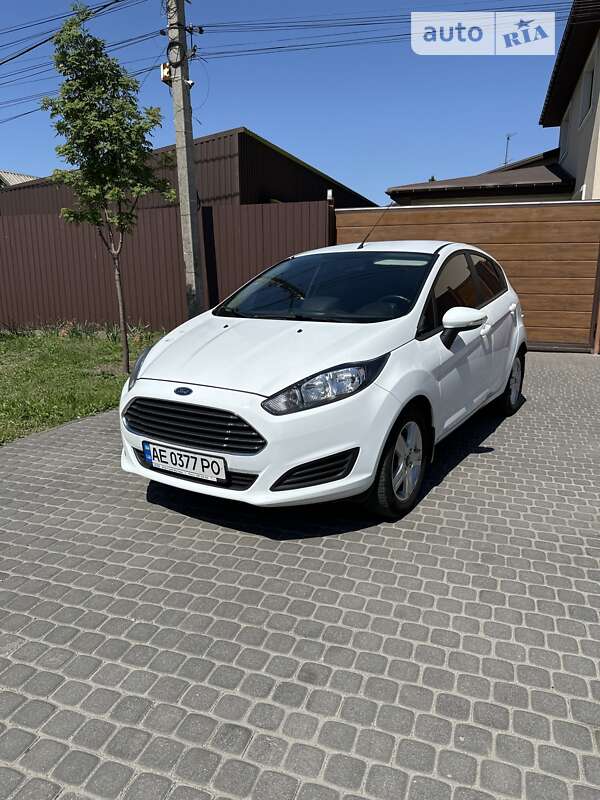 2015 ford fiesta