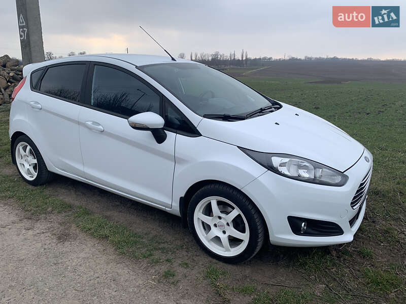 2015 ford fiesta