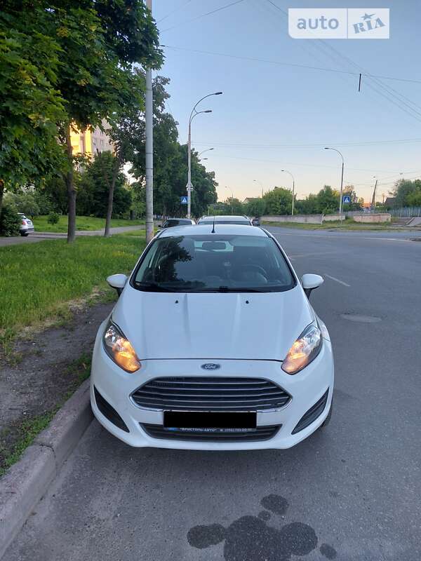 2015 ford fiesta