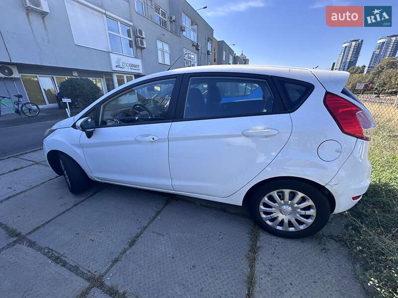 2016 ford fiesta