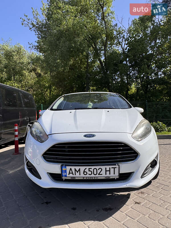 2016 ford fiesta