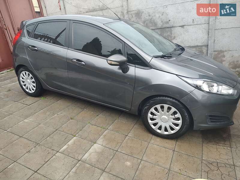 2016 ford fiesta