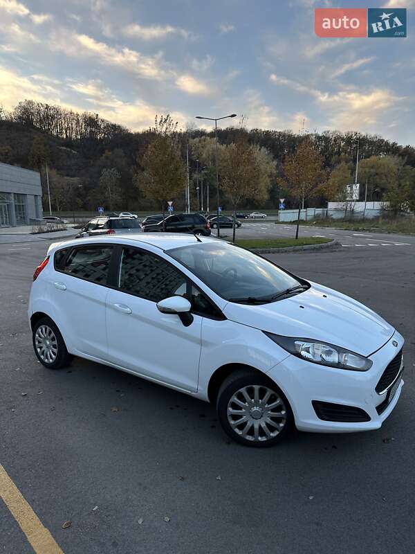 2017 ford fiesta