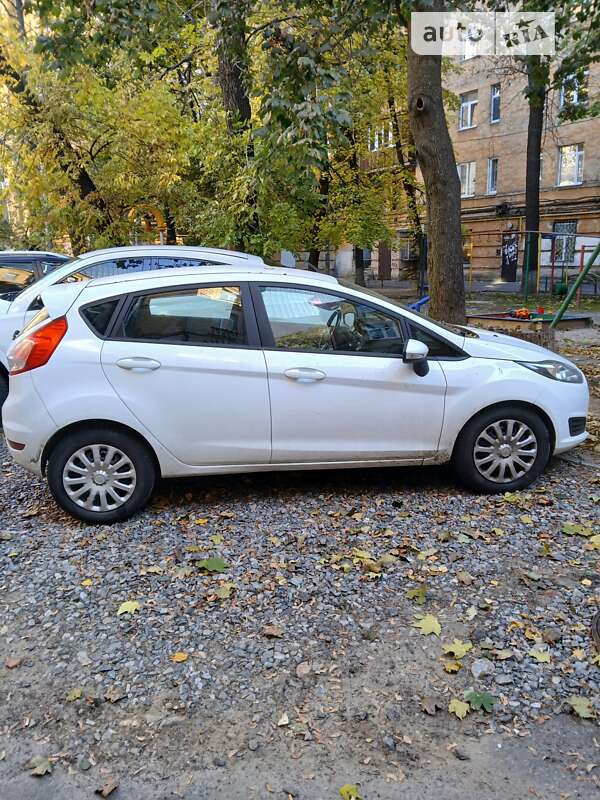 2017 ford fiesta