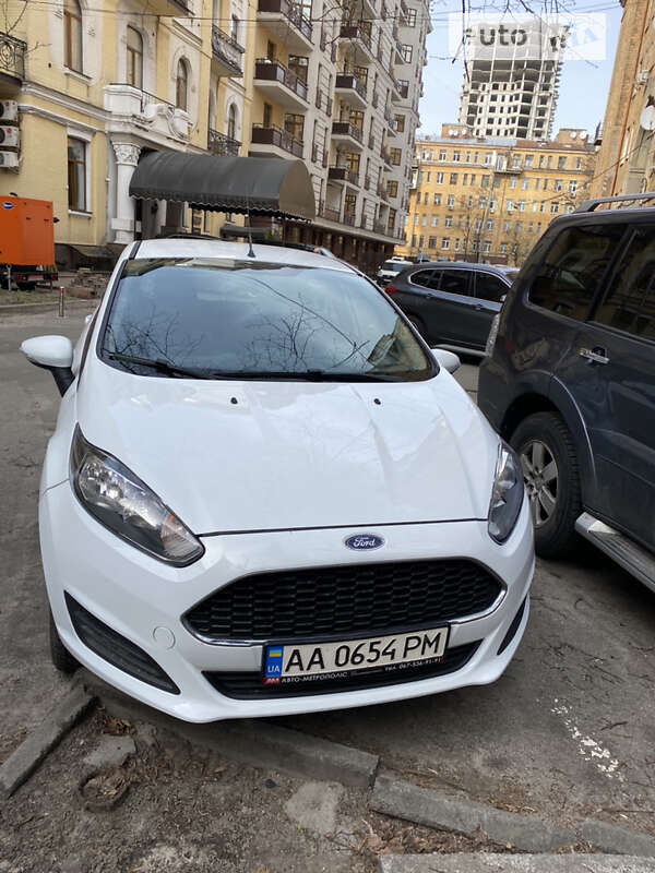 2017 ford fiesta