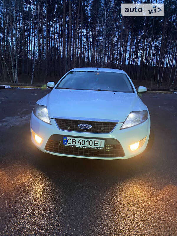 2010 ford mondeo