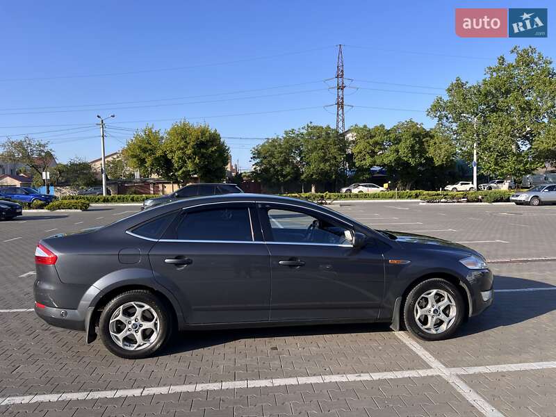 2010 ford mondeo