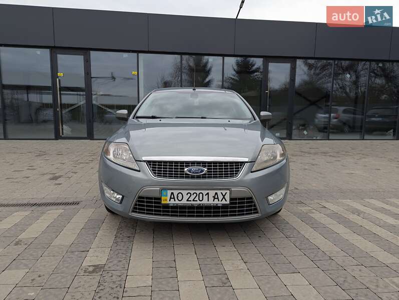 2010 ford mondeo