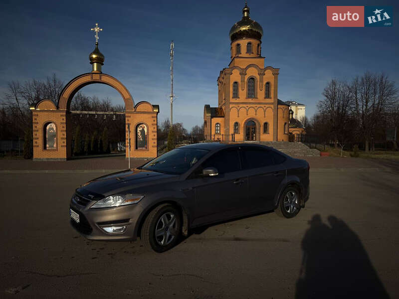 2011 ford mondeo