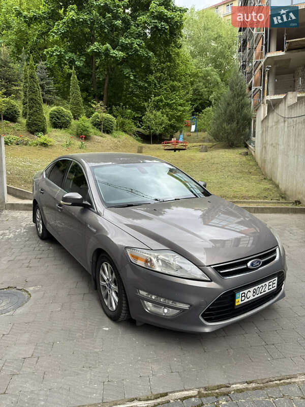 2011 ford mondeo