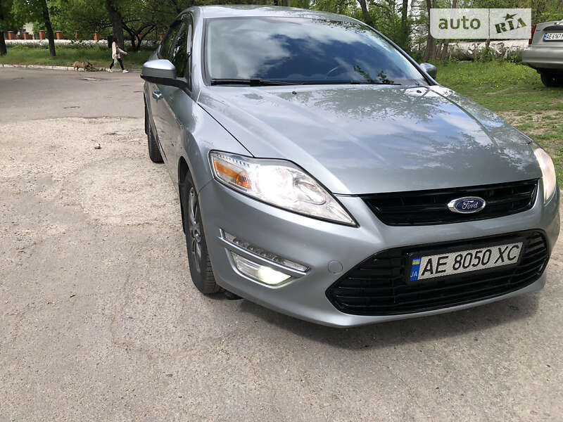 2011 ford mondeo