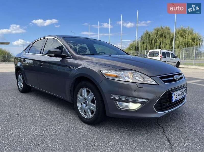 2011 ford mondeo