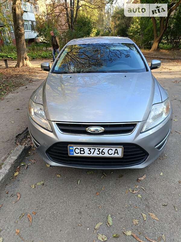 2011 ford mondeo