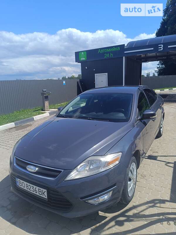 2011 ford mondeo