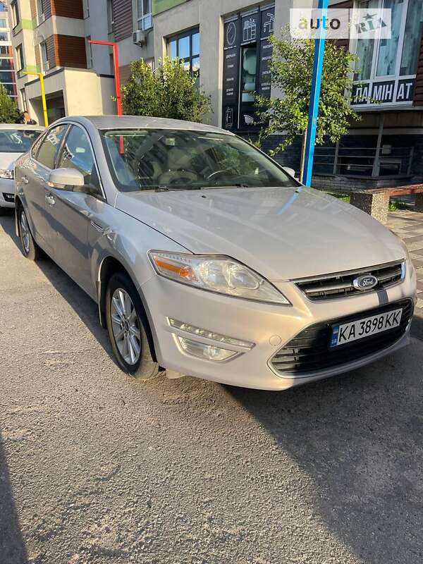 2011 ford mondeo
