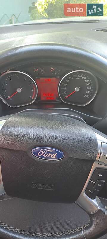 2011 ford mondeo