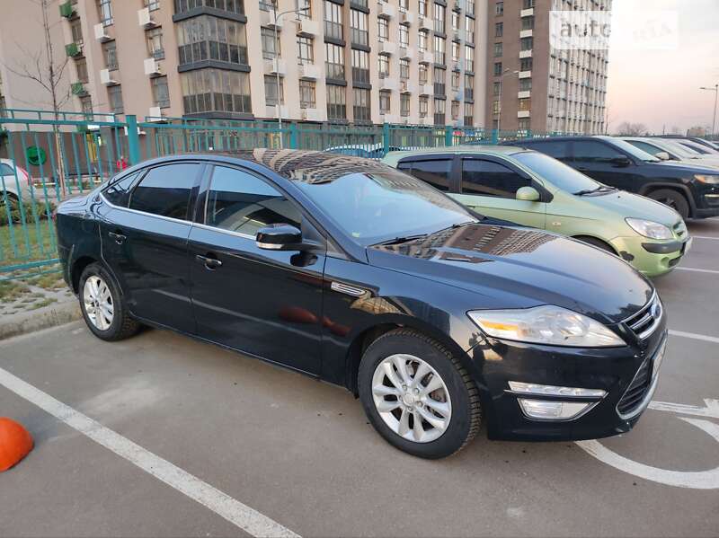 2011 ford mondeo