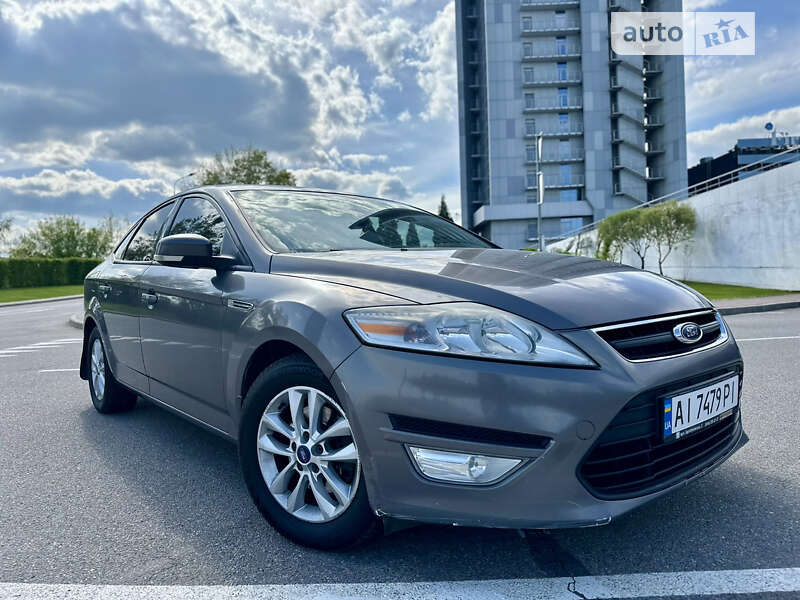 2011 ford mondeo