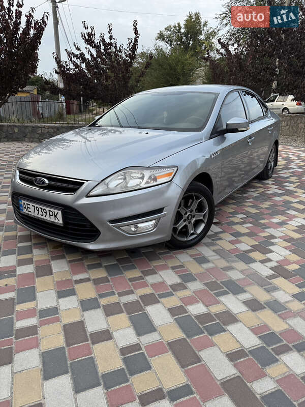 2011 ford mondeo