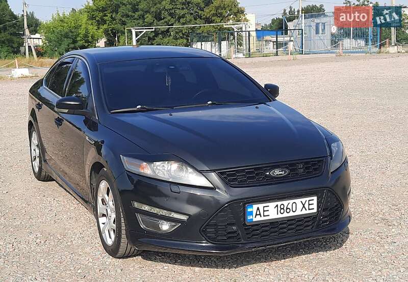 2012 ford mondeo