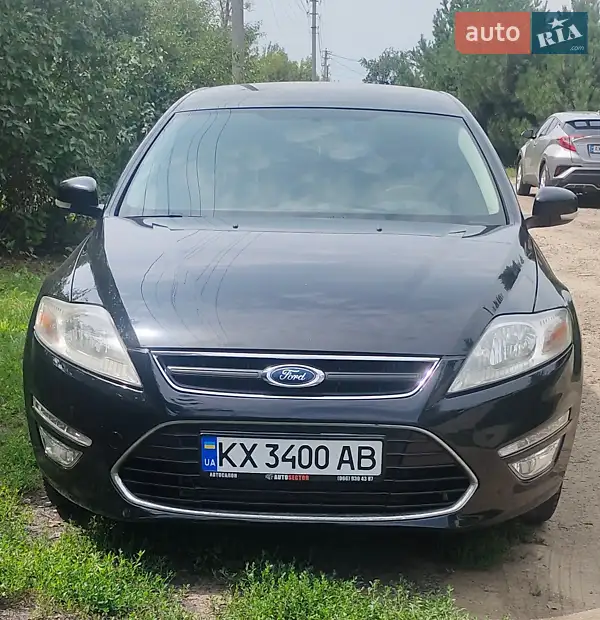 2012 ford mondeo