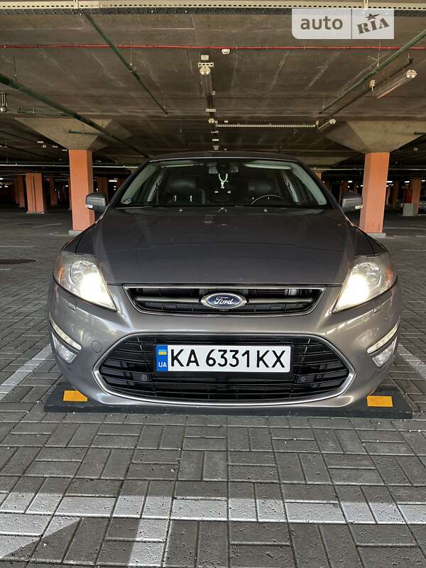 2012 ford mondeo