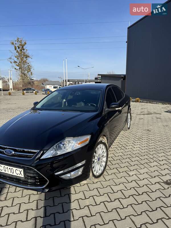 2012 ford mondeo