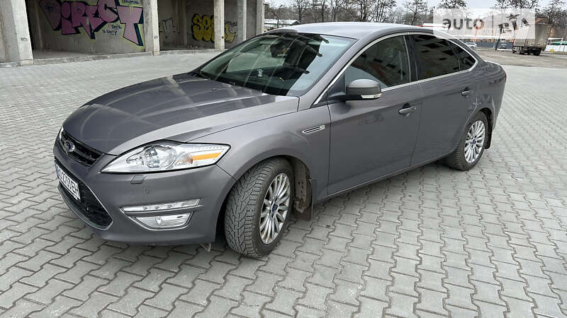 2012 ford mondeo