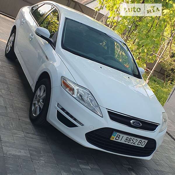 2012 ford mondeo