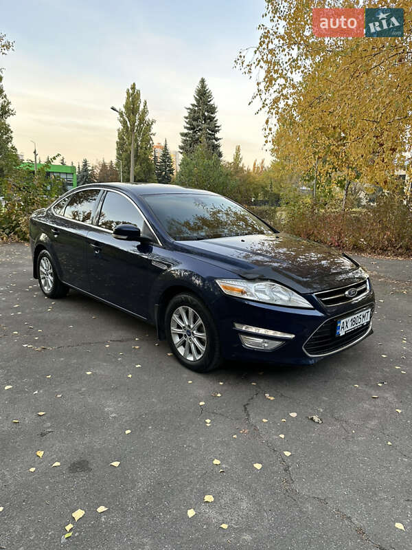 2012 ford mondeo