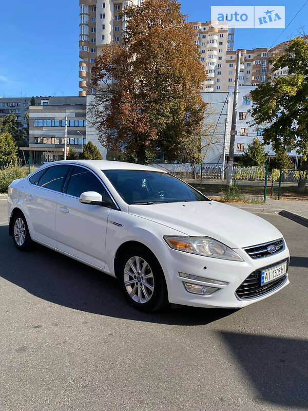 2012 ford mondeo