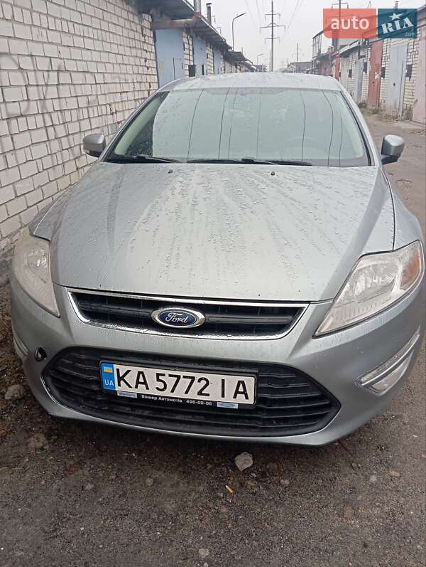 2012 ford mondeo