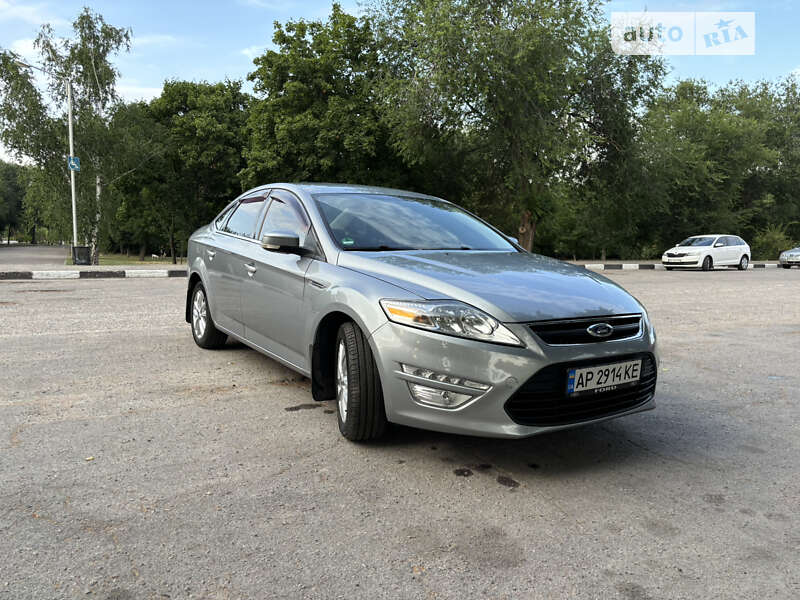 2012 ford mondeo