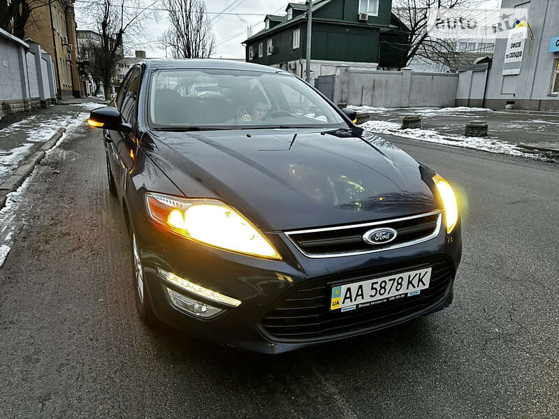 2012 ford mondeo