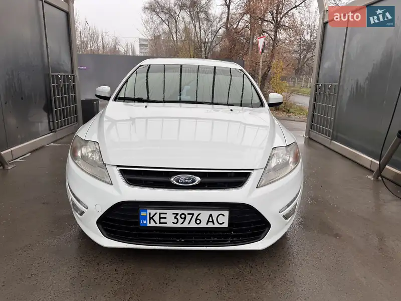2012 ford mondeo